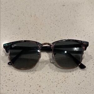 Ray-Ban Clubmaster Classic